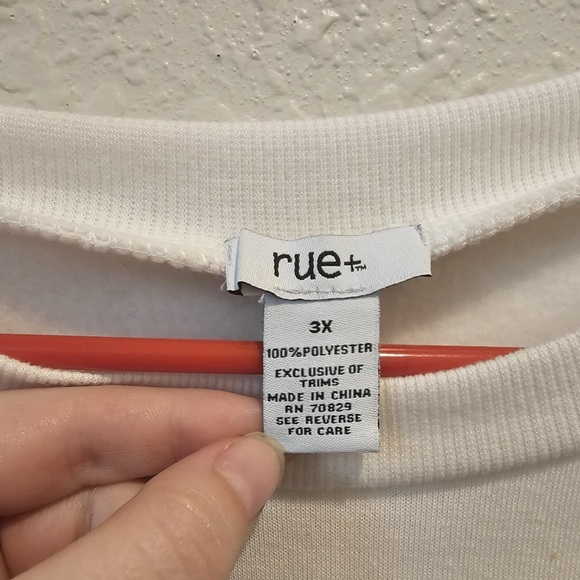 Rue 21 Women’s 3X Los Angeles‎ sweatshirt off-white sweater - Picture 2 of 8